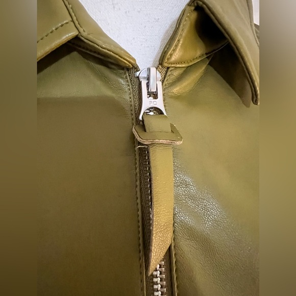 French Connection elegant avocado green leather zip up long sleeves top - Picture 2 of 7